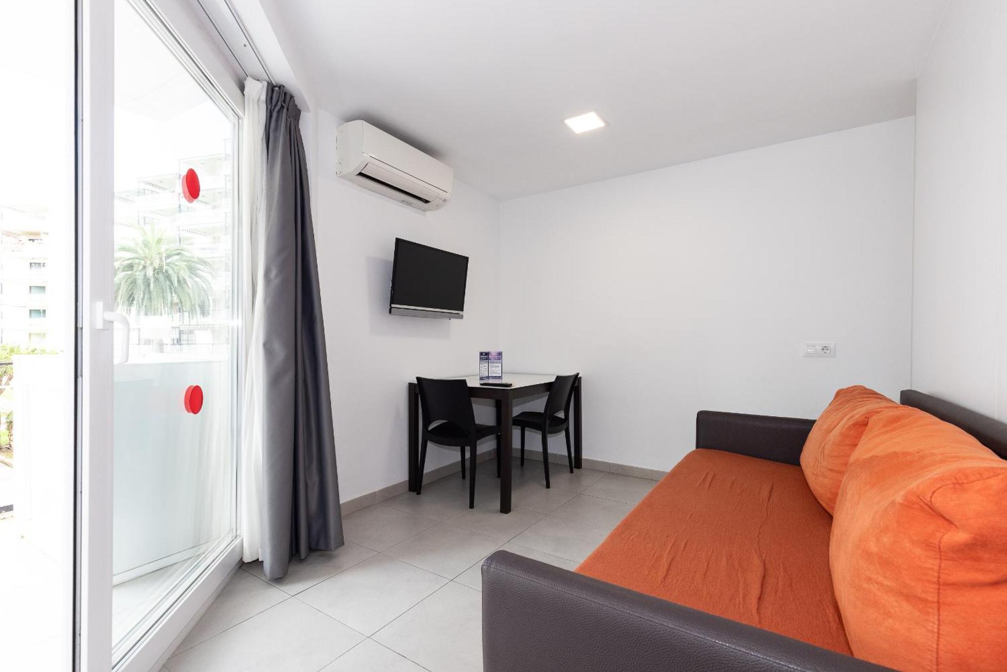 Rentalmar Aries Plus Salou Exterior foto